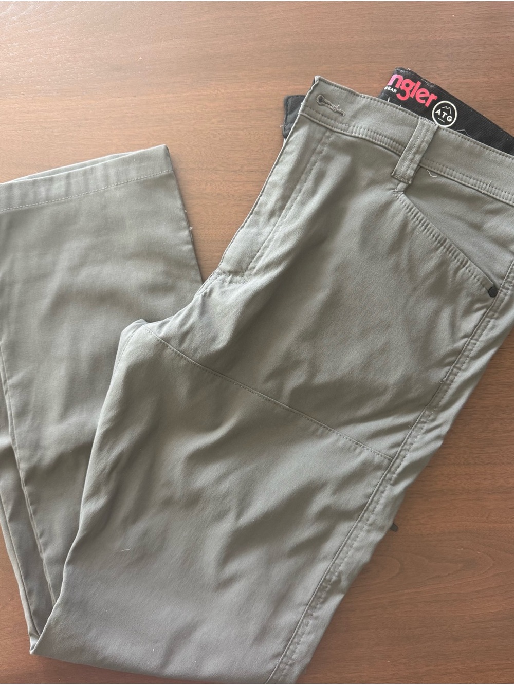 Men's Black Performance Wrangler Cargo Pants